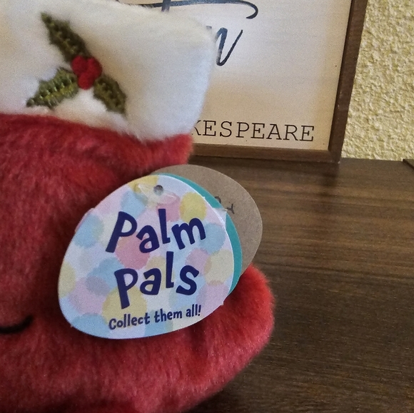 Palm Pal Holly The Stocking Hallmark Aurora Soft Plush 4.5 Inch NEW Christmas - Picture 8 of 10